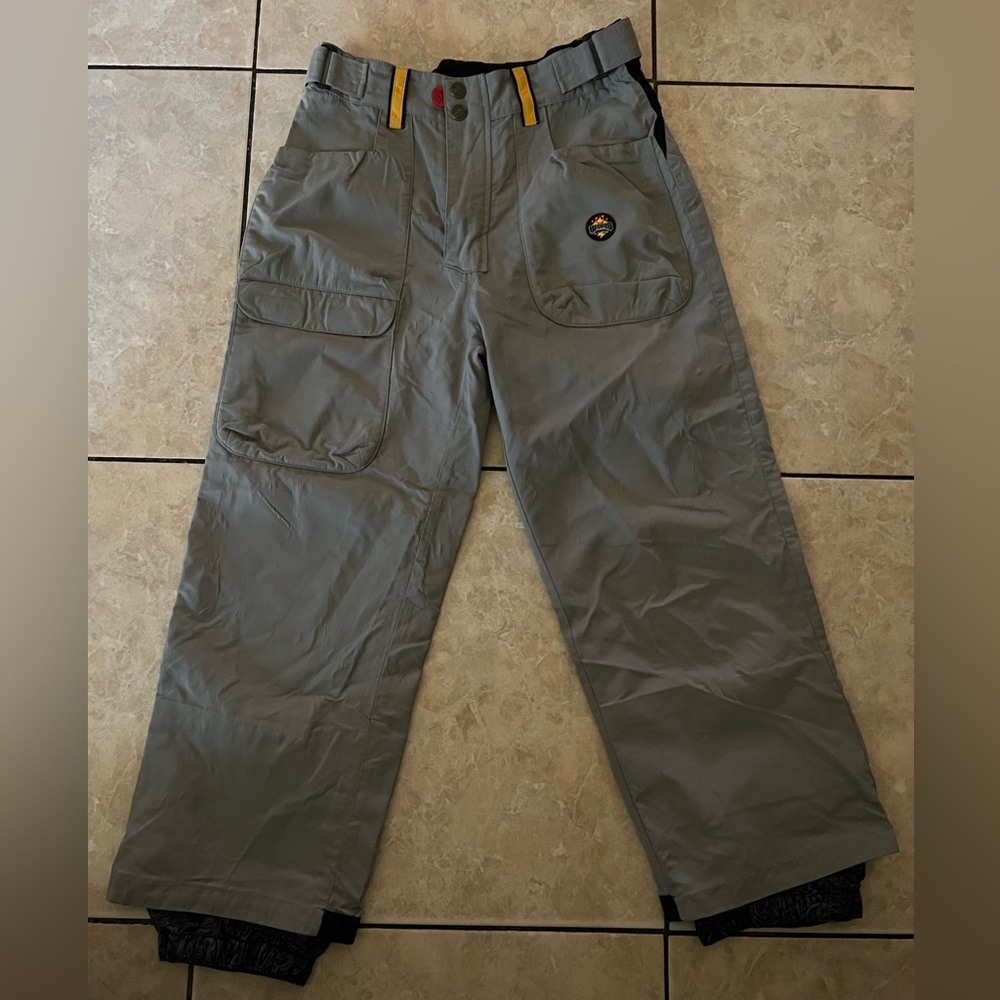 world industries outwear pants